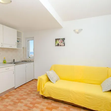Apartment And Roso Makarska