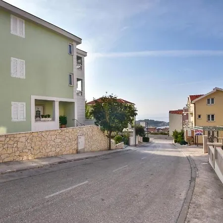 And Roso Apartment Makarska