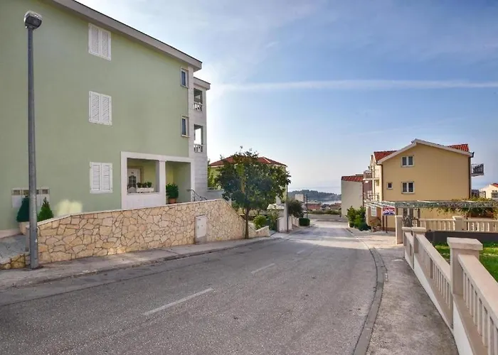 And Roso Apartamento Makarska