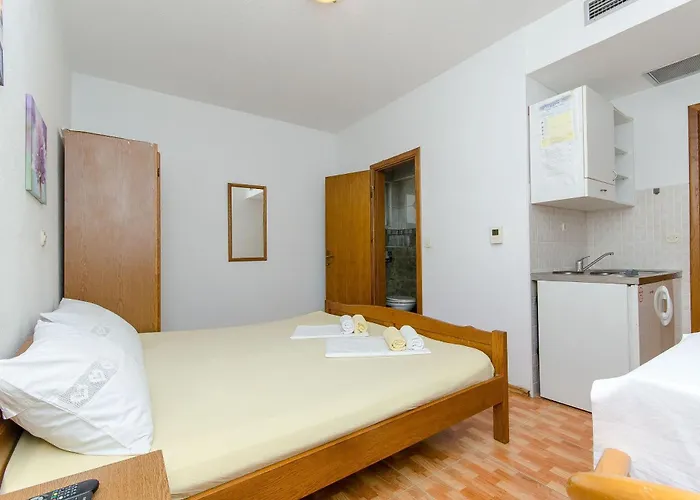 Apartamento And Roso Makarska